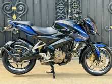 Bajaj Pulsar NS200 2016 Motorbike