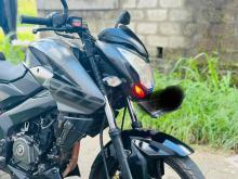https://riyasewana.com/uploads/bajaj-ns-200-917110024763.jpg