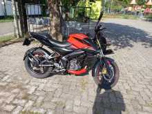 https://riyasewana.com/uploads/bajaj-ns160-251631081792.jpg