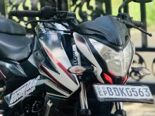 Bajaj Pulsar NS200 2016 Motorbike