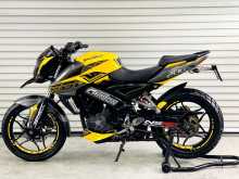 Bajaj Pulsar NS200 2019 Motorbike