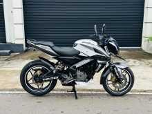 Bajaj Pulsar NS200 2017 Motorbike