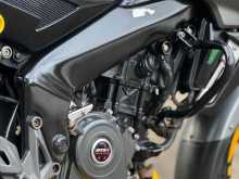 https://riyasewana.com/uploads/bajaj-ns200-1717452822513.jpg