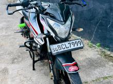 Bajaj Pulsar NS200 2015 Motorbike