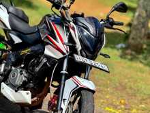 Bajaj Pulsar NS200 2017 Motorbike