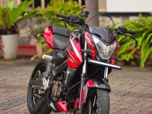 Bajaj Pulsar NS200 2016 Motorbike