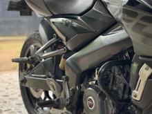 https://riyasewana.com/uploads/bajaj-ns200-1819495624613.jpg