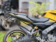 https://riyasewana.com/uploads/bajaj-ns200-2318561522393.jpg
