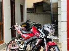 Bajaj Pulsar NS200 2016 Motorbike