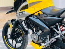 https://riyasewana.com/uploads/bajaj-ns200-25018546064.jpg