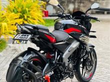 Bajaj Pulsar NS200 2025 Motorbike