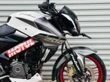 https://riyasewana.com/uploads/bajaj-ns200-278560122462.jpg