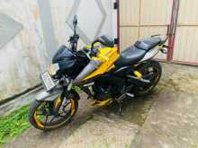 https://riyasewana.com/uploads/bajaj-ns200-2837371502.jpg