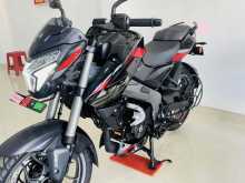 https://riyasewana.com/uploads/bajaj-ns200-3010225422903.jpg