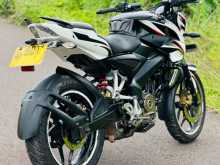 https://riyasewana.com/uploads/bajaj-ns200-3018562313442.jpg