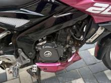 https://riyasewana.com/uploads/bajaj-ns200-31833016785.jpg