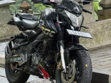 Bajaj Pulsar NS200 2017 Motorbike
