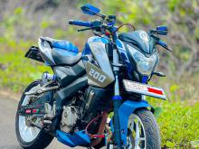 Bajaj Pulsar NS200 2013 Motorbike