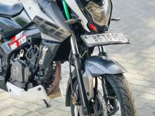https://riyasewana.com/uploads/bajaj-ns200-615210324441.jpg