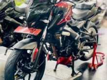 https://riyasewana.com/uploads/bajaj-ns200-bg-2413543513612.jpg