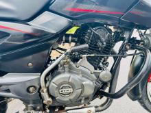 https://riyasewana.com/uploads/bajaj-palsar-150-22028276994.jpg