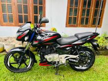 Bajaj Pulsar 180 2016 Motorbike