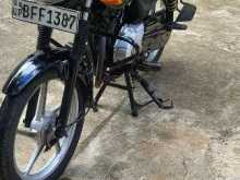 https://riyasewana.com/uploads/bajaj-patina-291627574983.jpg