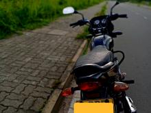https://riyasewana.com/uploads/bajaj-platina-100-117403519776.jpg