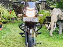 https://riyasewana.com/uploads/bajaj-platina-100-1522030213392.jpg