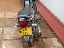 https://riyasewana.com/uploads/bajaj-platina-100-171209546103.jpg