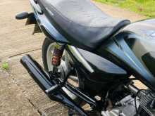 https://riyasewana.com/uploads/bajaj-platina-100-171618084063.jpg