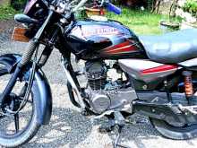 https://riyasewana.com/uploads/bajaj-platina-100-1810492513162.jpg