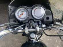 https://riyasewana.com/uploads/bajaj-platina-100-197565722973.jpg