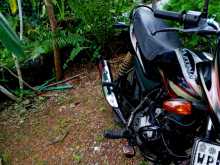 https://riyasewana.com/uploads/bajaj-platina-100-47505213373.jpg