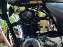 https://riyasewana.com/uploads/bajaj-platina-100-91341304752.jpg
