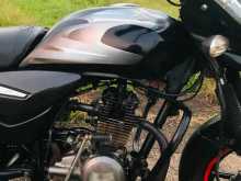 https://riyasewana.com/uploads/bajaj-platina-1115324022093.jpg