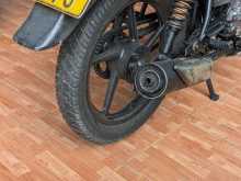 https://riyasewana.com/uploads/bajaj-platina-131216124393.jpg