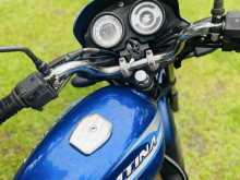 https://riyasewana.com/uploads/bajaj-platina-1411222022973.jpg