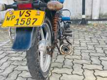 https://riyasewana.com/uploads/bajaj-platina-1919444922902.jpg