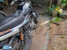https://riyasewana.com/uploads/bajaj-platina-24823501355416.jpg