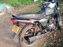 https://riyasewana.com/uploads/bajaj-platina-261309376015.jpg