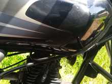 https://riyasewana.com/uploads/bajaj-platina-71145104823.jpg