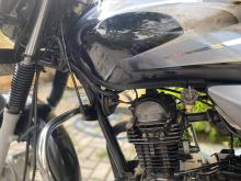 https://riyasewana.com/uploads/bajaj-platina-920040919716.jpg