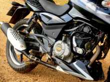 https://riyasewana.com/uploads/bajaj-pluser-150-47215413474.jpg