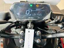 https://riyasewana.com/uploads/bajaj-pulsar-125-141632161235.jpg