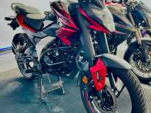 https://riyasewana.com/uploads/bajaj-pulsar-125-141632161584.jpg