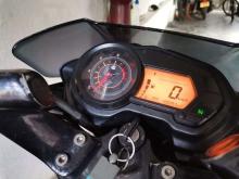 https://riyasewana.com/uploads/bajaj-pulsar-125-211512396514.jpg