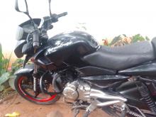 https://riyasewana.com/uploads/bajaj-pulsar-135-1114161324952.jpg