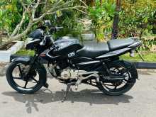 https://riyasewana.com/uploads/bajaj-pulsar-135-114453422872.jpg