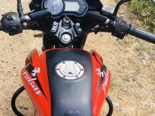 https://riyasewana.com/uploads/bajaj-pulsar-135-117155424843.jpg